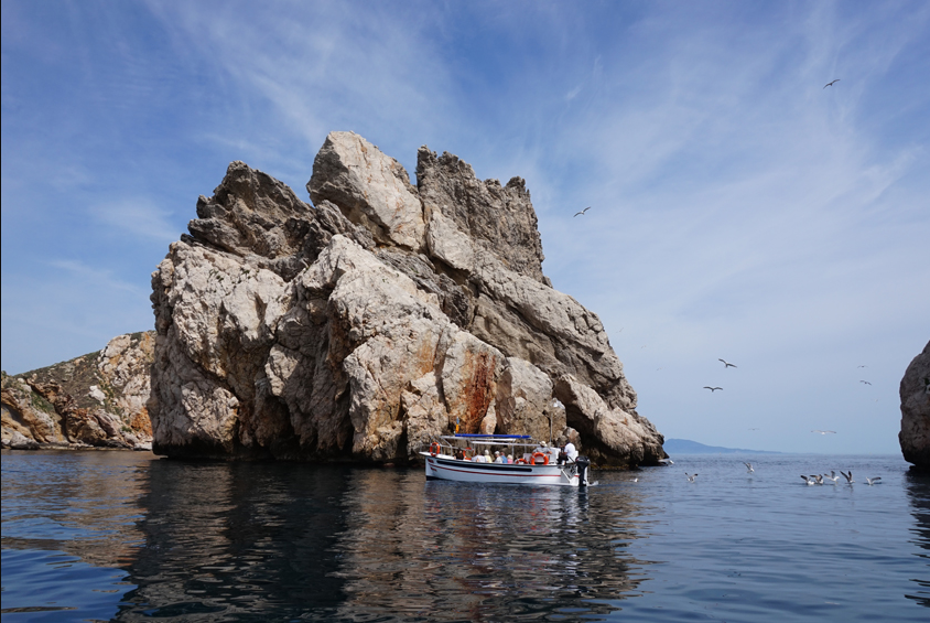 visita las islas medas en barco
